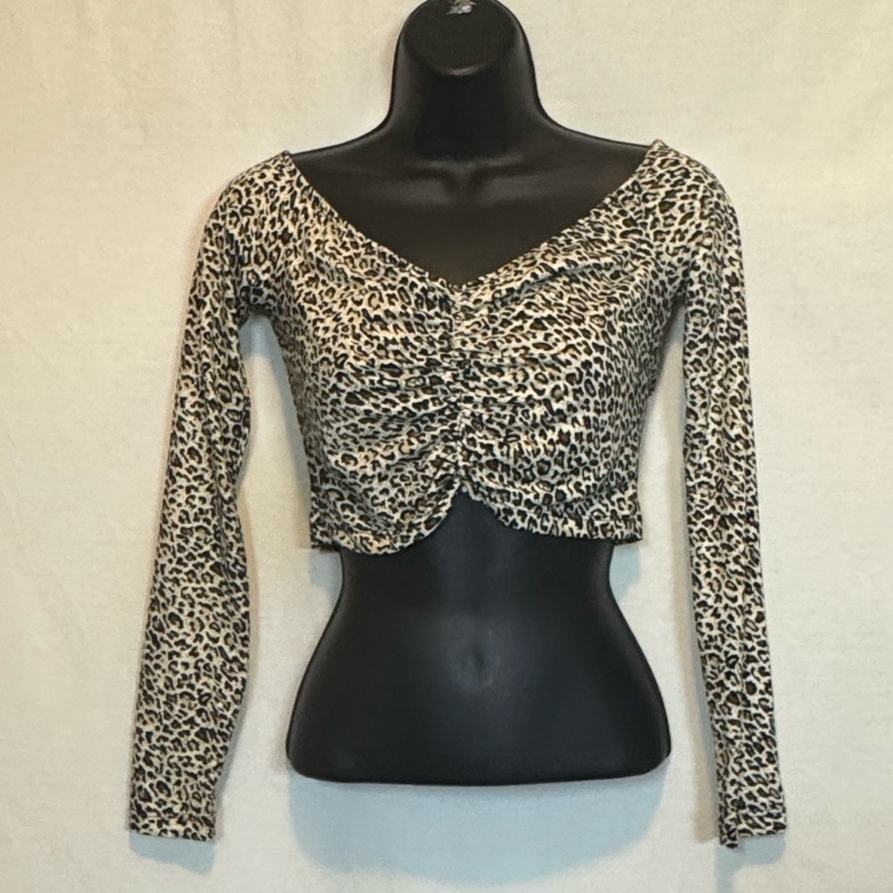 G-57 SHEIN Black, Tan & White Animal Print Long Sleeve Crop Top Size XS